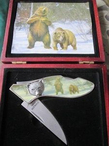 Wildlife themed pocket knife in wood box