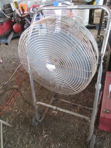 United Rental portable air moving fan