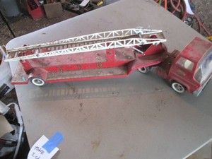 Vintage metal 2pc Tonka TFD fire truck