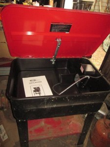 Northern Industrial 20-gallon parts washer with manual never used
