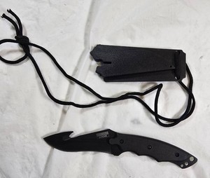 Defender Xtreme 1791-BK Fixed Blade Gut Hook Knife with Sheath  NEW