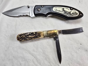 2-Pc Deer Folder & Steel Warrior One-Arm Razor Pocket Knife Set w/ Boxes