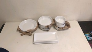 GRACIOUS DINING BY GIBSON 14 PIECE DINEWARE