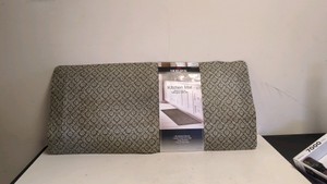 MOHAWK HOME KITCHEN MAT 20IN X 42IN FLORAL BATIK TAUPE