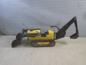 (FS) Vintage Tonka Pressed Steel T-6 Trencher Loader Bucket Backhoe 19 Long as Shown in First Picture