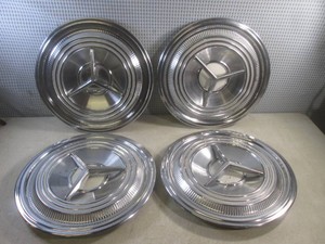 (D-3) Set of 4 Vintage 1959 Oldsmobile 3-Bar FlipperSpinner 16 Hubcaps