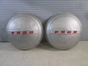 (BSB) Pair of Vintage 1947 1948 Ford Hubcaps