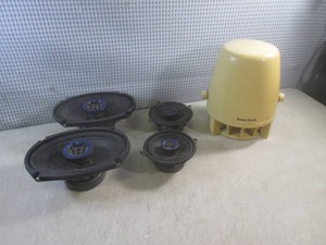 (EW5) Set of 4 Autotek 2 - 6x9 400-Watt and 2 - 5 14 25-Watt Speakers and a Vintage Radio Shack Omnidirectional Speaker