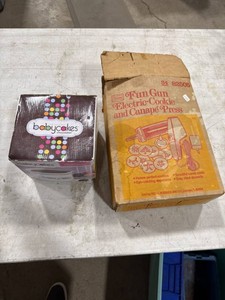 Babycakes Chocolatier & Sears Cookie Press Lot