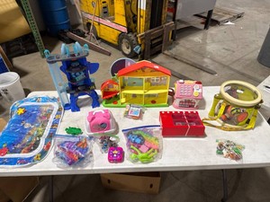 Assorted Childrens Plastic Toys Lot