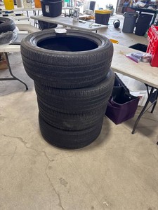 Bridgestone Dueller 400 Tires