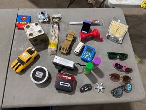 Mixed Lot of Small Items