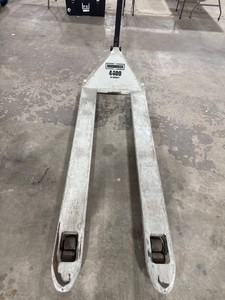 Roughneck 4400 Pallet Jack