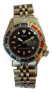 K - Seiko Sports 200 Kinetic Quartz 200m Dive Watch