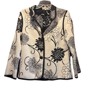 LLM - Black & Cream Chrysanthemum Patterned Jacket Size S