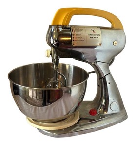 LLR - Vintage Hamilton Beach Stand Mixer