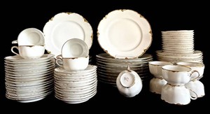 LR - China Dinnerware Set - Vintage Haviland France White & Gold 86pc