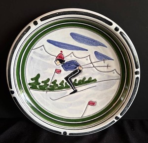 DR - Ceramic Plate - Terra Skier Motif