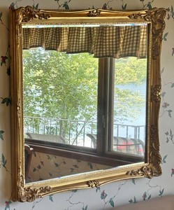 DR - Vintage Wall Mirror - Ornate Gold Frame