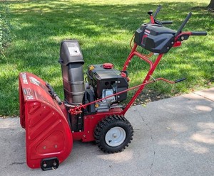 G - Snowblower - Troy-Bilt Storm 2410 24in 208cc Electric Start