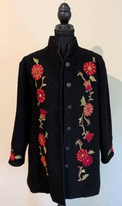 MB - Sweater Jacket - Icelandic Designs Floral Embroidered Size M