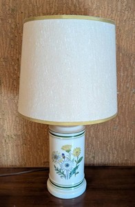 B2 - Vintage Floral Ceramic Table Lamp