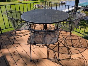 BP - Patio Dining Set - Metal Mesh Table & 4 Chairs