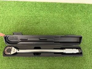 Pittsburgh Pro 18 Torque Wrench 12 Drive