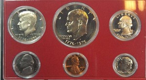 1975 U.S. Mint Proof Set  6 Coins with Bicentennial Eisenhower Dollar