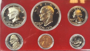 1975 U.S. Mint Proof Set  6 Coins with 17761976 Bicentennial Designs