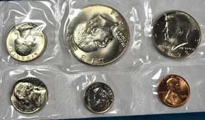 1978 U.S. Mint Uncirculated Coin Set  12 Coins with 2 Eisenhower Dollars