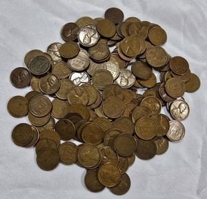 Approx. 1 lb Lincoln Wheat Pennies  19301939 Mixed P, D & S Mints