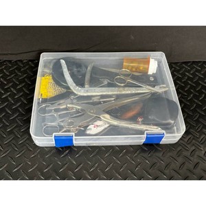 Mixed Metal Fishing Tackle Tool Kit in Plastic Case, 20 Pieces