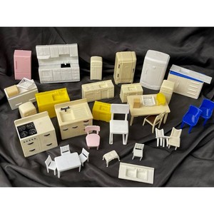 Vintage Plastic Dollhouse Furniture Set � Kitchen, Chairs, Table, 20 pcs