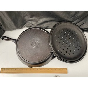 Lodge Black Cast Iron Skillet with Lid -10 in
