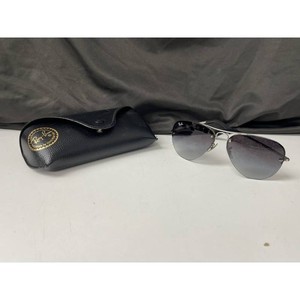 Ray-Ban Silver Metal Aviator Sunglasses with Case