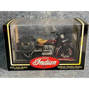 Indian Motorcycle 1942 Die-Cast Model � 111th Scale Replica