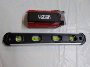Stud Finder and Leveler