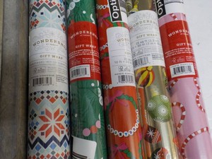 5 rolls Gift Wrapping Paper