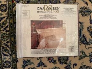 New Royal Sateen Egyptian Cotton 300 Thread Count Queen Sheet Set-Burgandy