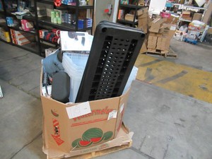 Pallet of Store Overstock and Ecommerce Product and Returns
