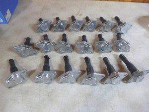 18 6-Way Vehicle End Connector Sockets