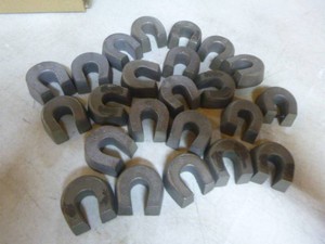 24 Horseshoe Magnets