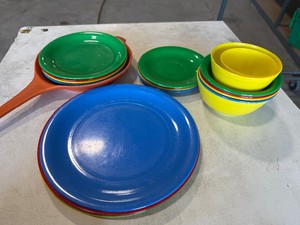 Childrens Plates & Bowl Set