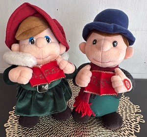 Singing Christmas Caroler Pair