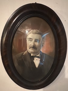 Vintage Oval Picture