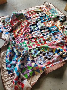 Beautiful 7 x 8 Vintage Quilt