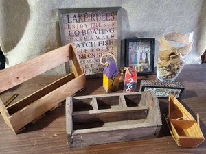 Lake Dcor, Wine Bottle and glass holder, wine Dcor Corks and More