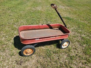 Radio Flyer Red Wagon