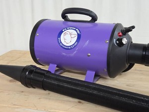 Working Flying Pig Pet Grooming Vacuum
